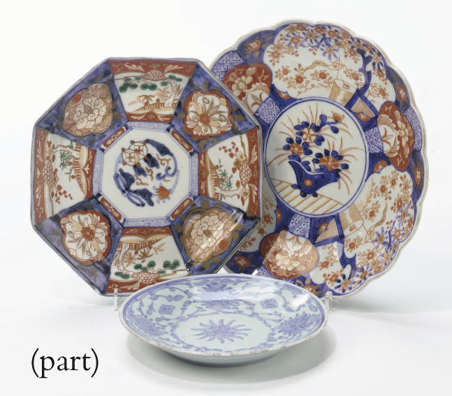 Four Japanese porcelain dishes