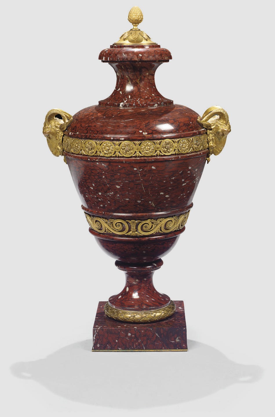 URNE DE STYLE LOUIS XVI