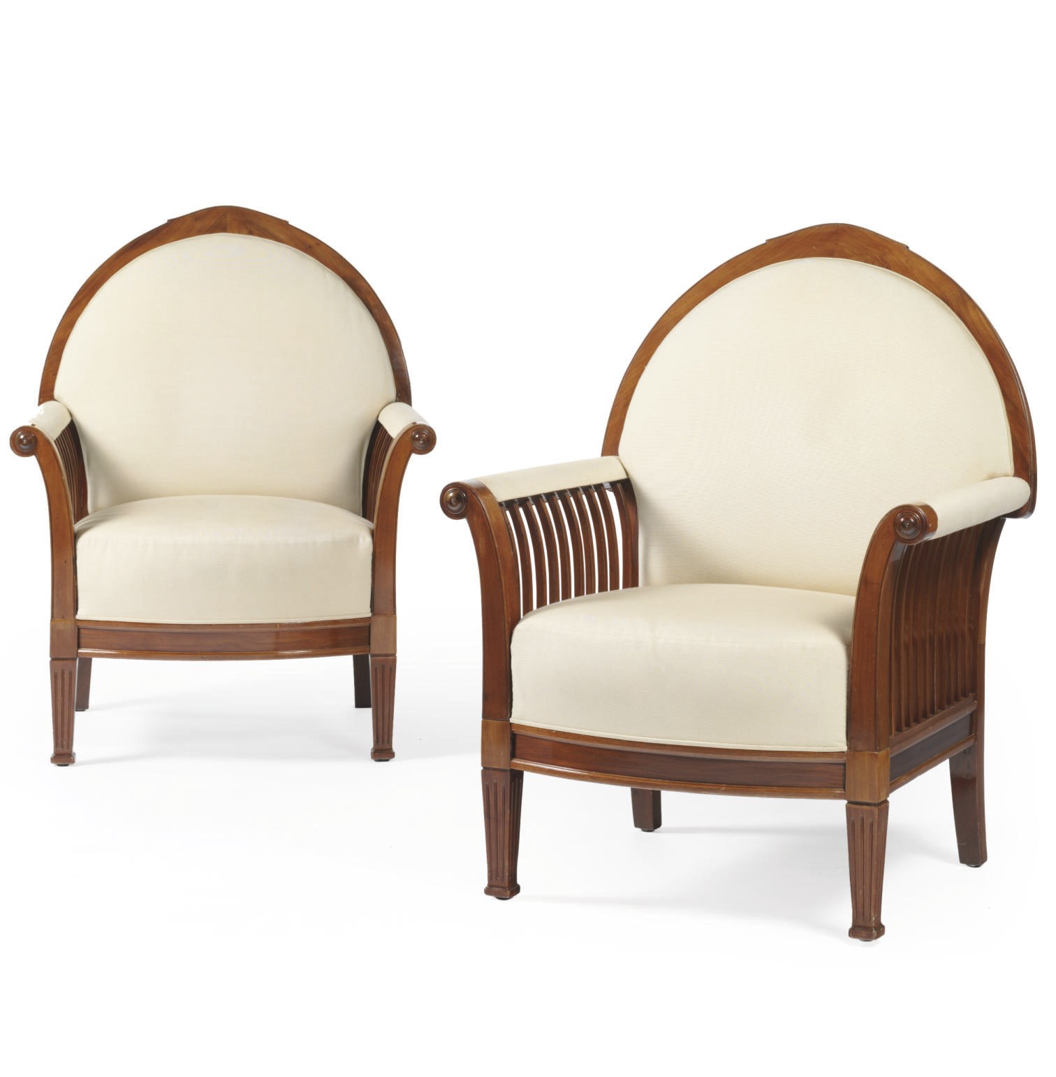 A PAIR OF NORTH EUROPEAN MAHOGANY BERGERES