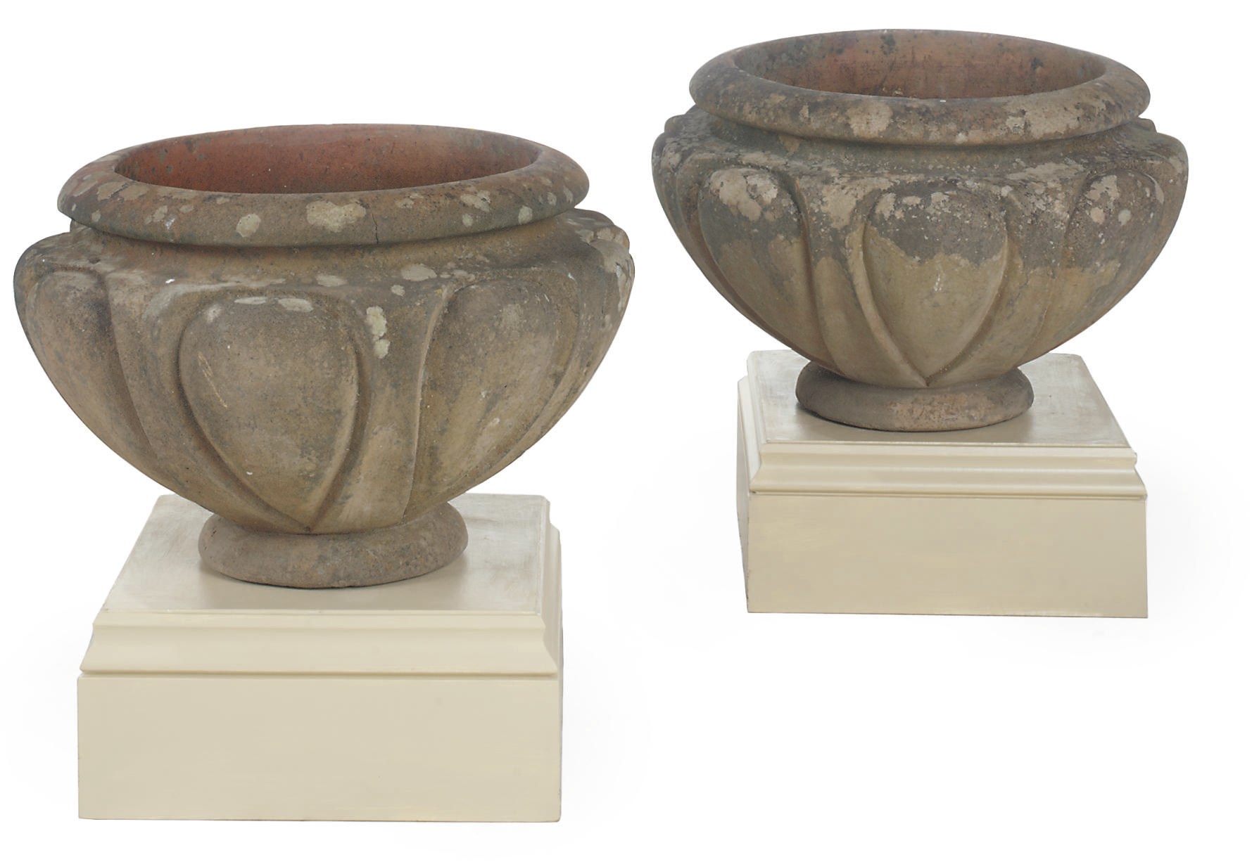 A PAIR OF TERRACOTTA 'LEIX' POTS