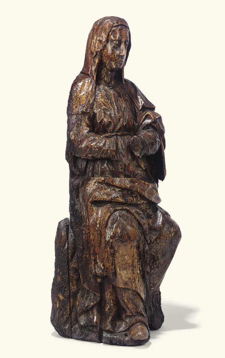 A FRENCH WALNUT FIGURE OF THE VIRGIN ENTHRONED