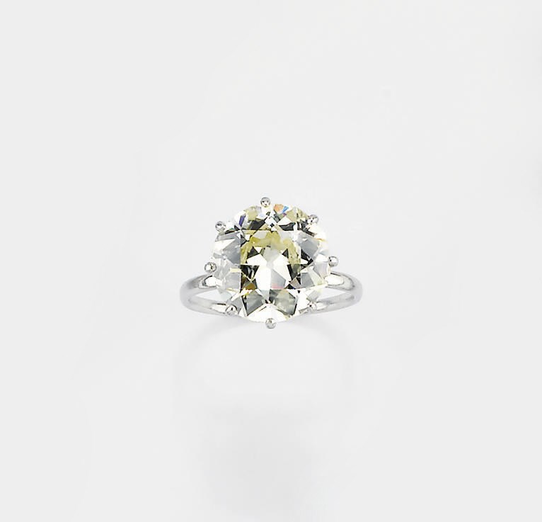 ANELLO IN PLATINO E BRILLANTE TAGLIO VECCHIO, FIRMATO FAR PER FARAONE