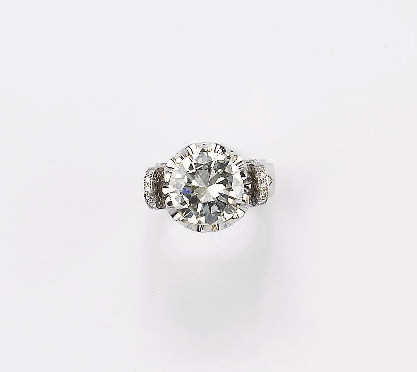 ANELLO IN ORO CON BRILLANTE