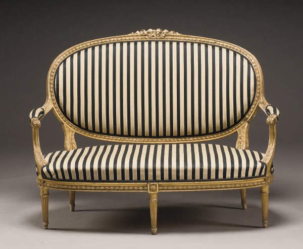 CANAPE DE STYLE LOUIS XVI DE LA FIN DU XIXEME SIECLE