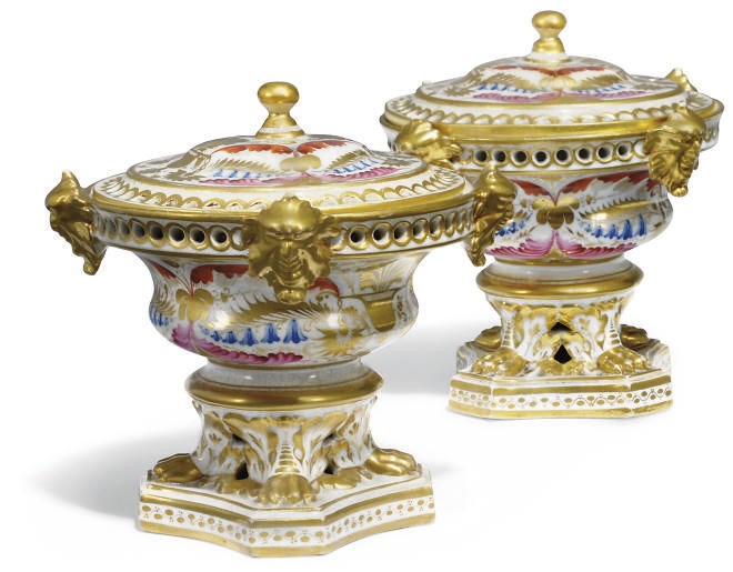 A PAIR OF DERBY POT-POURRI VASES AND COVERS