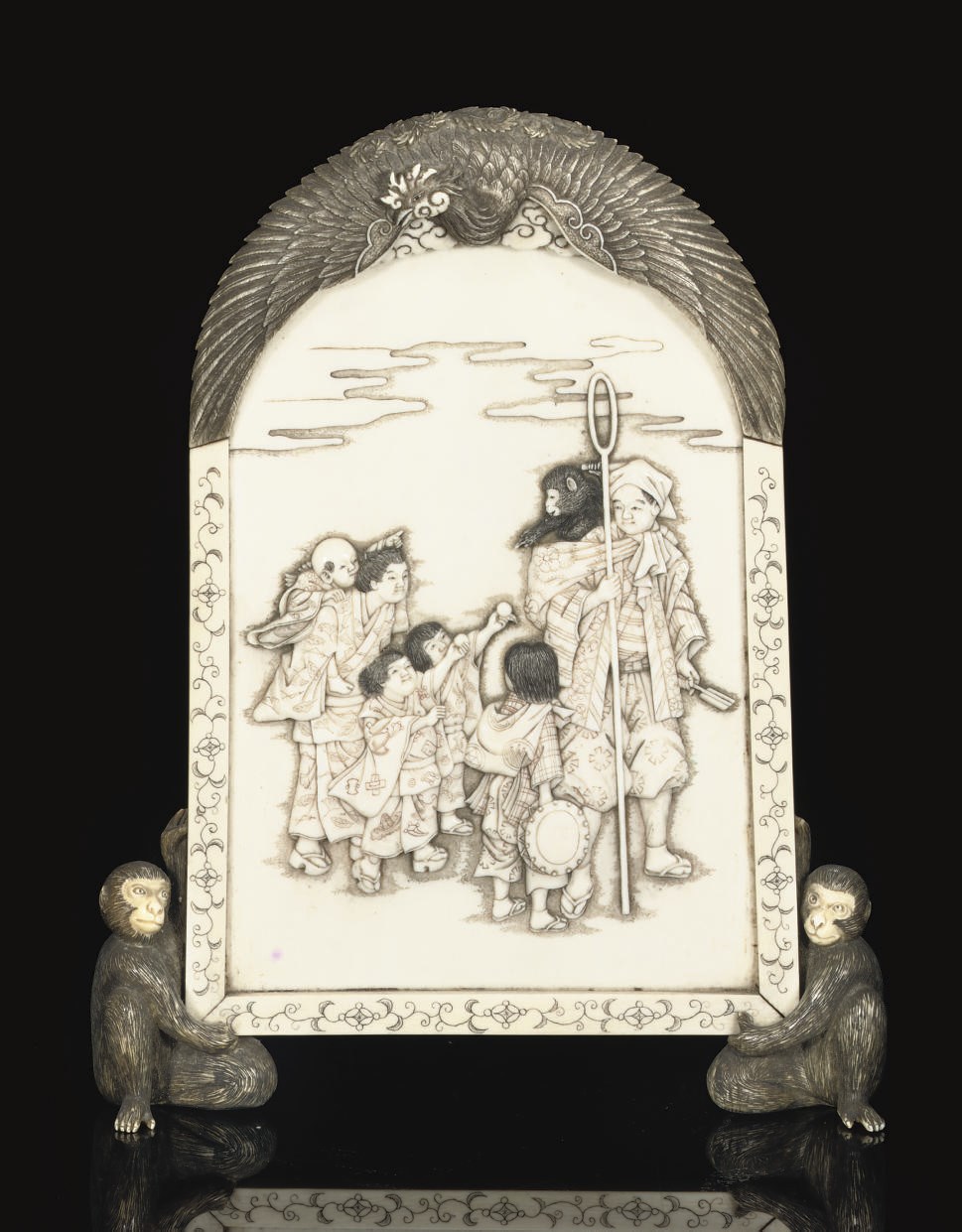 An Ivory Table Screen and a Bronze Vase, Early to Mid 20th Century