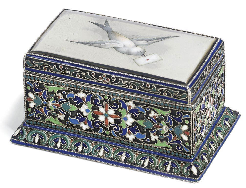 A RUSSIAN SILVER AND CLOISONNE ENAMEL STAMP BOX
