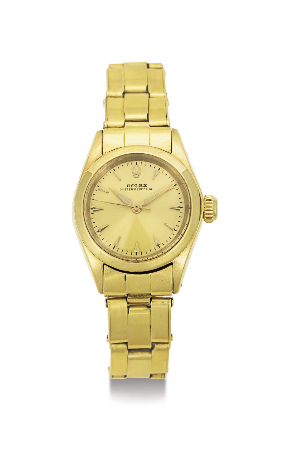 ROLEX.  A LADY'S 18K GOLD AUTOMATIC WRISTWATCH WITH CENTER SECONDS AND BRACELET