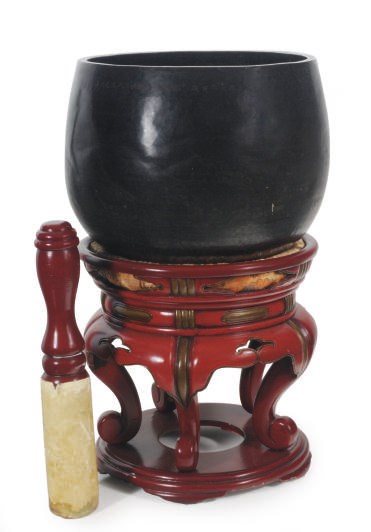 A JAPANESE BRONZE BOWL GONG, LACQUER STAND AND WOOD MALLET WITH LEATHER COVER,