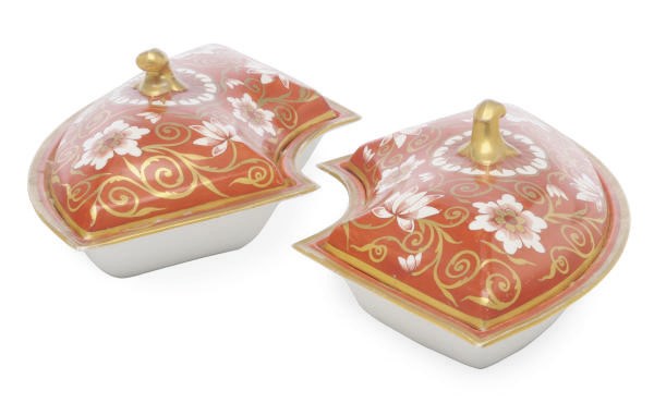 AN ENGLISH PORCELAIN PART SUPPER SERVICE,