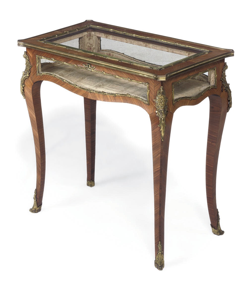 A FRENCH GILT-METAL MOUNTED KINGWOOD VITRINE TABLE