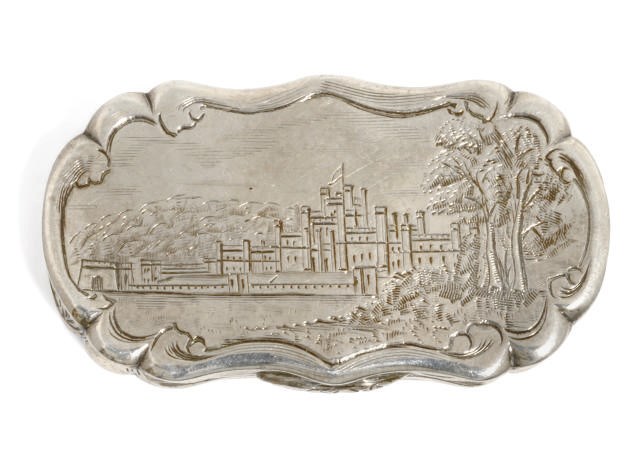 A VICTORIAN SILVER VINAIGRETTE