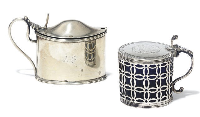 A GEORGE III SILVER DRUM MUSTARD POT