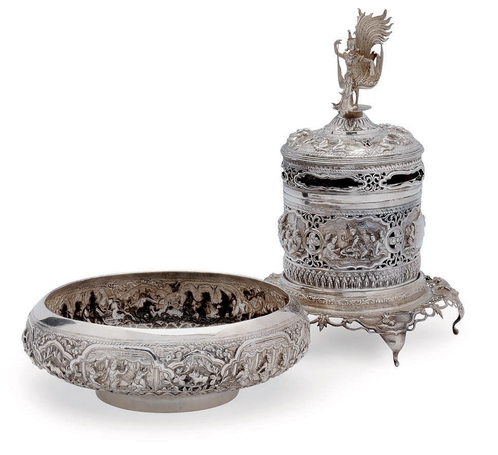 A BURMESE SILVER COVERED POT-POURRI CANISTER ON STAND