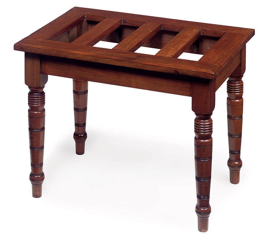 A LATE VICTORIAN TURNED WALNUT LUGGAGE STAND