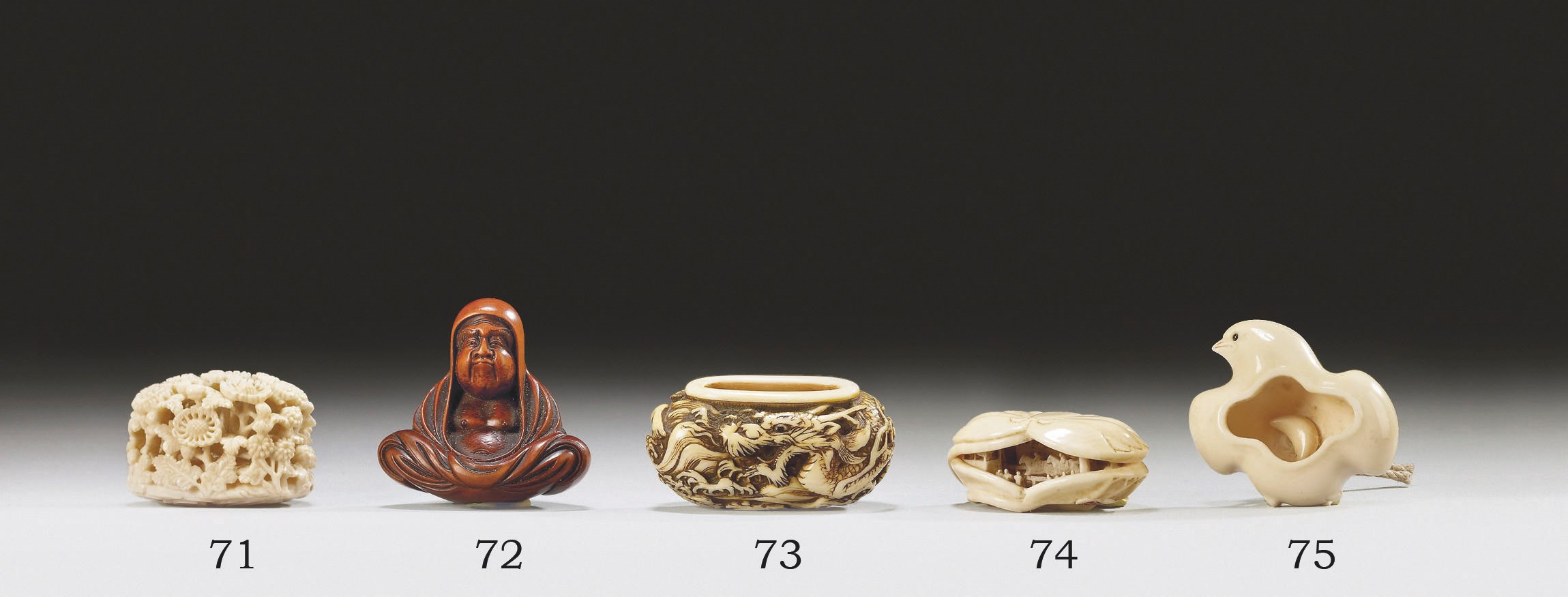 NETSUKE EN IVOIRE