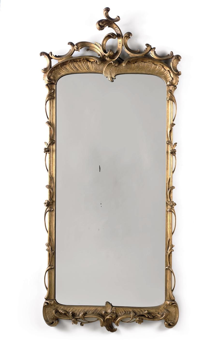 A DUTCH GILTWOOD MIRROR