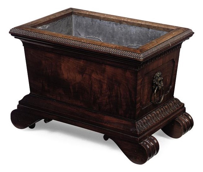 A LATE REGENCY MAHOGANY CELLARETTE