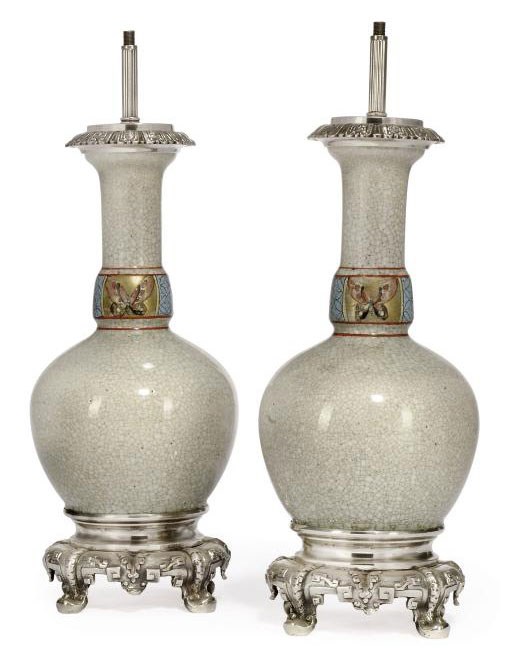 A PAIR OF CRACKLE-GLAZED TABLE LAMPS