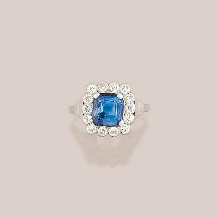 A sapphire and diamond cluster ring