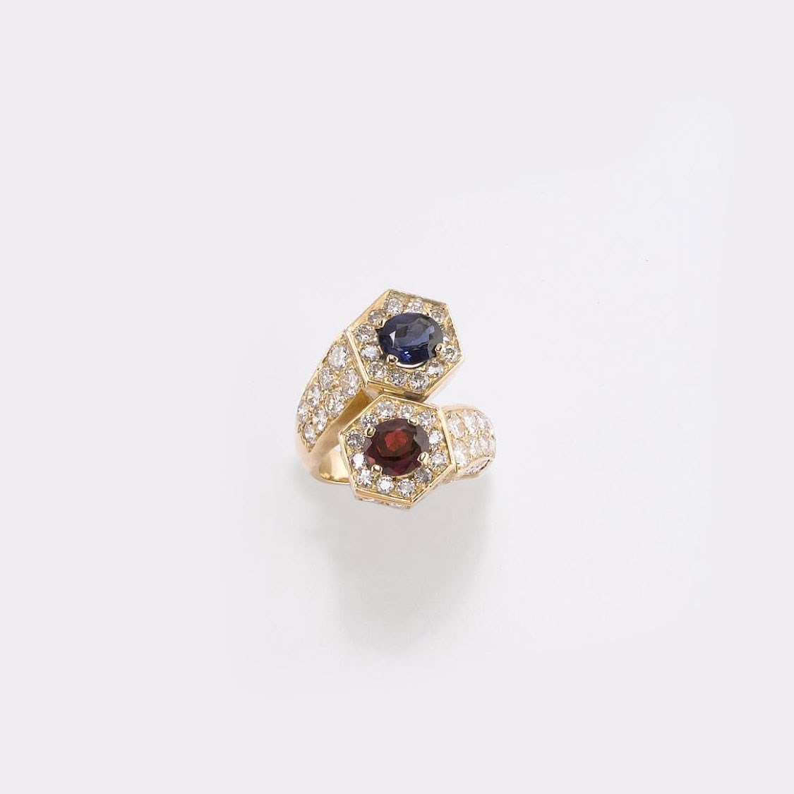 ANELLO CON ZAFFIRO, RUBINO E BRILLANTI