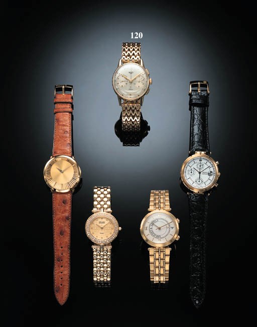 A CHRONOGRAPH WRISTWATCH, BY HEUER