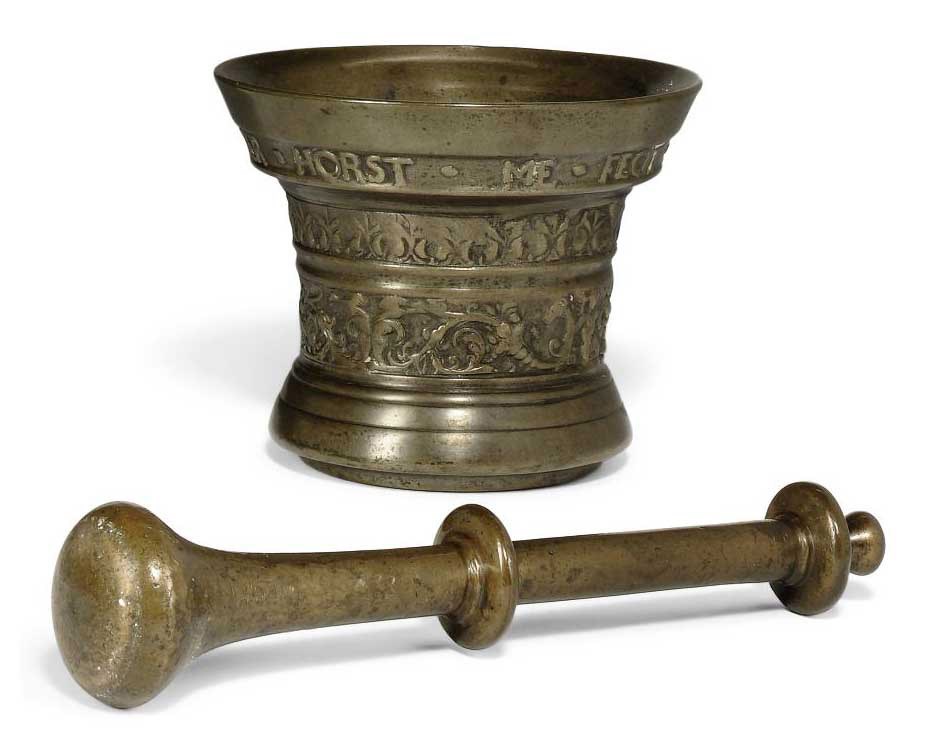 A DUTCH BRONZE MORTAR