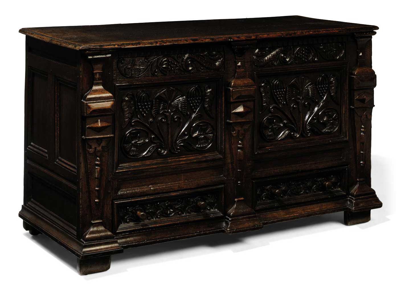 A CHARLES I OAK CHEST