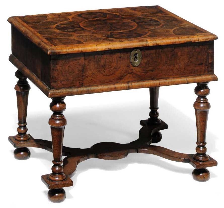 AN OYSTER-VENEERED BOX-ON-STAND
