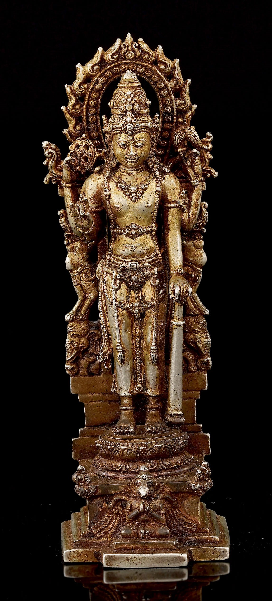 RARE STATUETTE DE WISHNU EN ARGENT