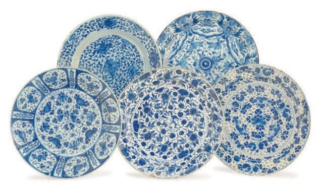 FIVE CONTINENTAL BLUE AND WHITE DELFT CHARGERS,