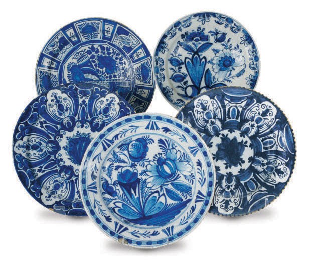 FIVE LARGE DUTCH DELFT BLUE AND WHITE DISHES,