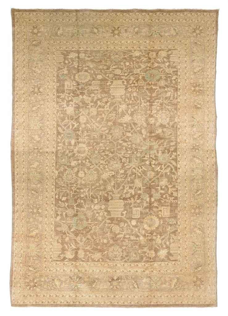 A FINE TABRIZ CARPET, NORTH-WEST PERSIA