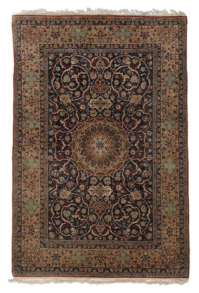 A VERY FINE PART SILK ISFAHAN RUG, CENTRAL PERSIA
