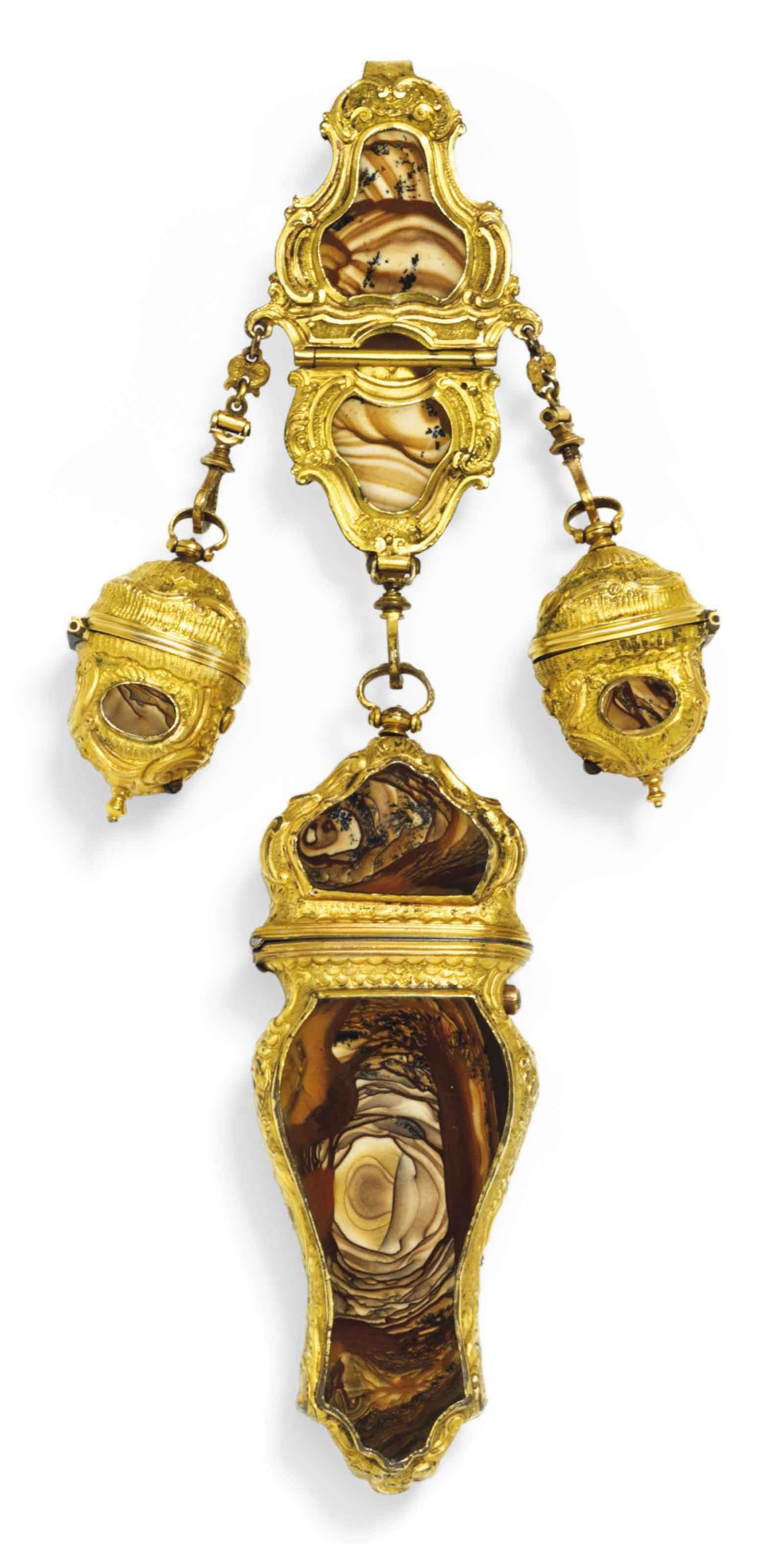 A GEORGE III PINCHBECK MOUNTED HARDSTONE CHATELAINE WITH NECESSAIRE