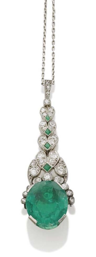 PENDENTIF BELLE EPOQUE EMERAUDES ET DIAMANTS, PAR PAUL TEMPLIER