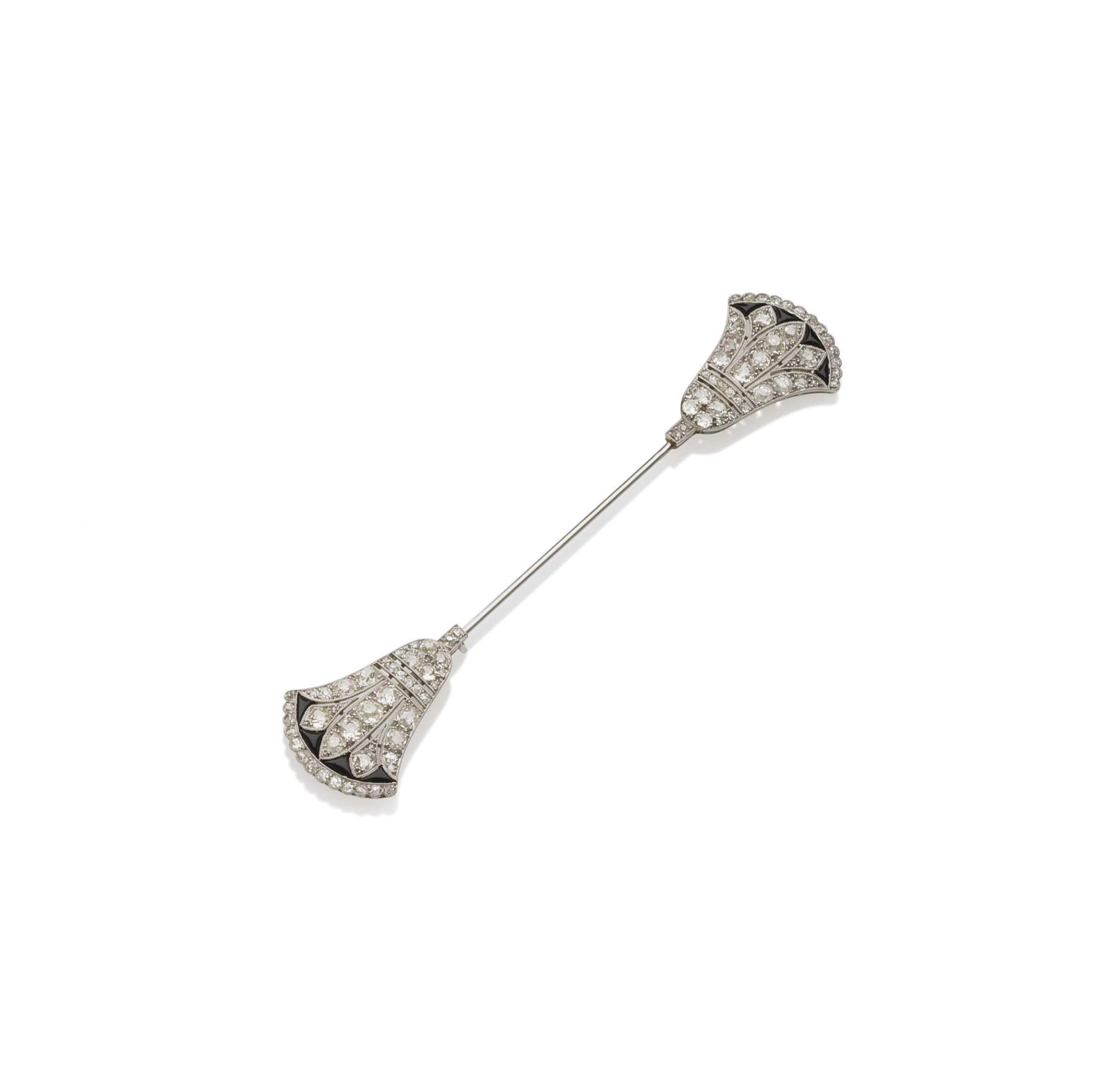 EPINGLE A JABOT ART DECO ONYX ET DIAMANTS