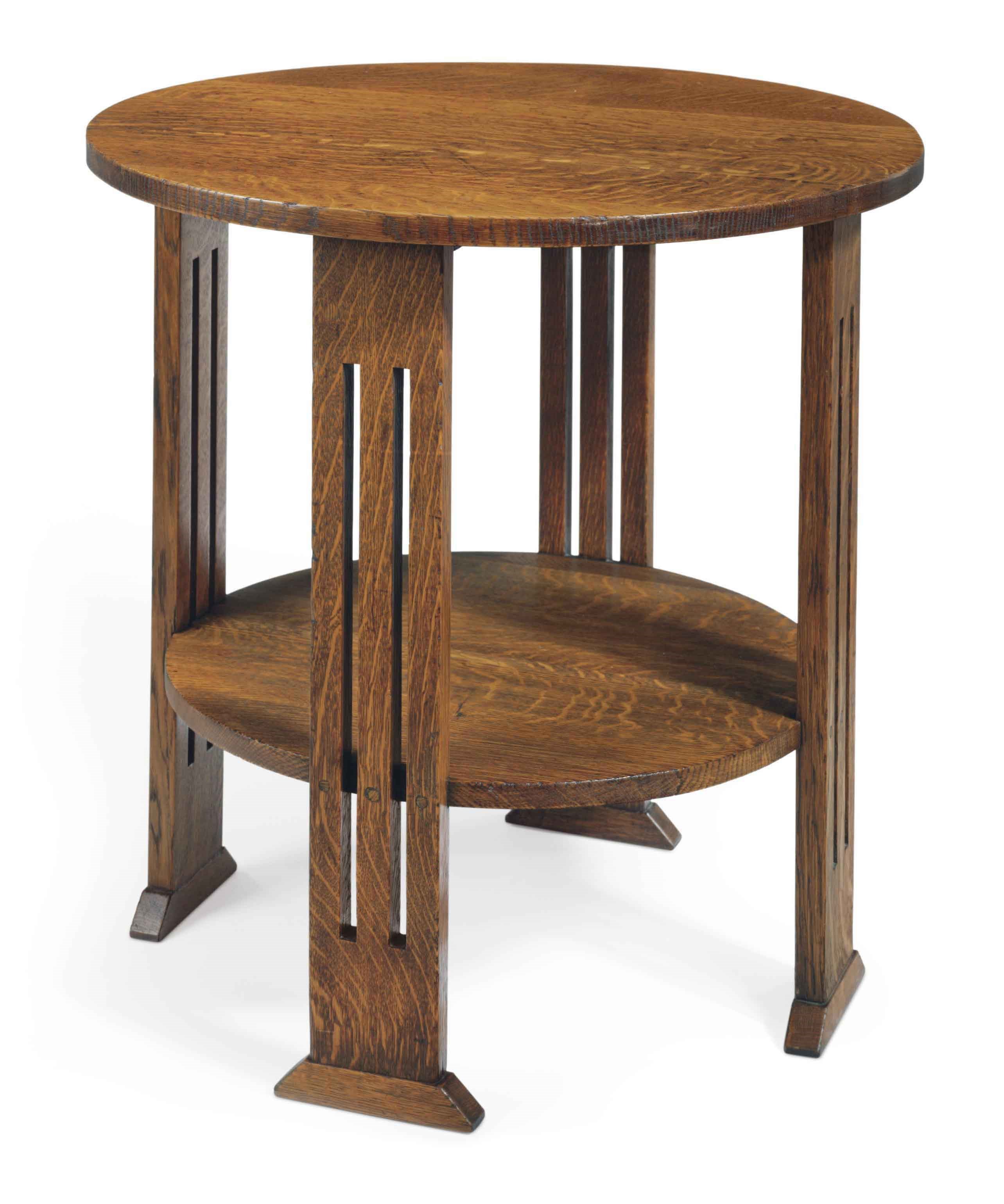 AN AMERICAN ARTS AND CRAFTS OAK TABLE,