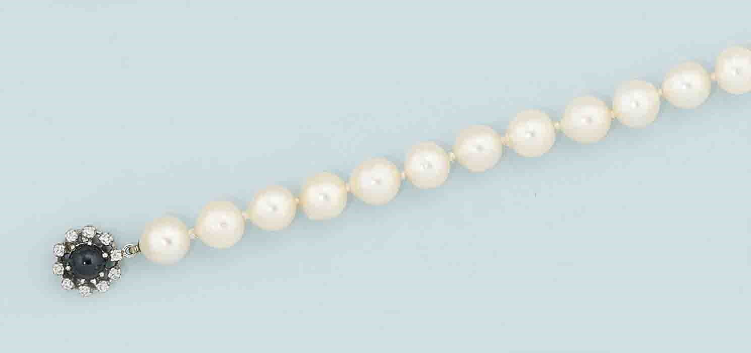 Two cultured pearl necklaces
