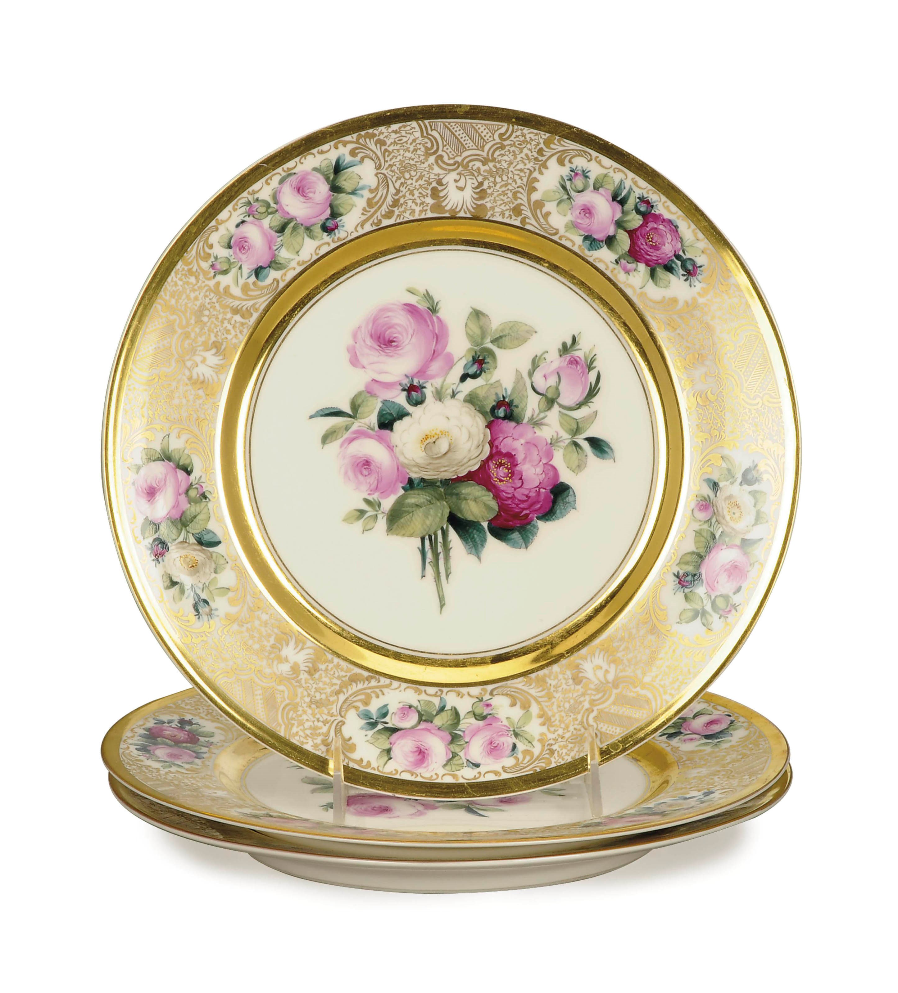 A SET OF TWELVE GERMAN PORCELAIN CABINET PLATES,