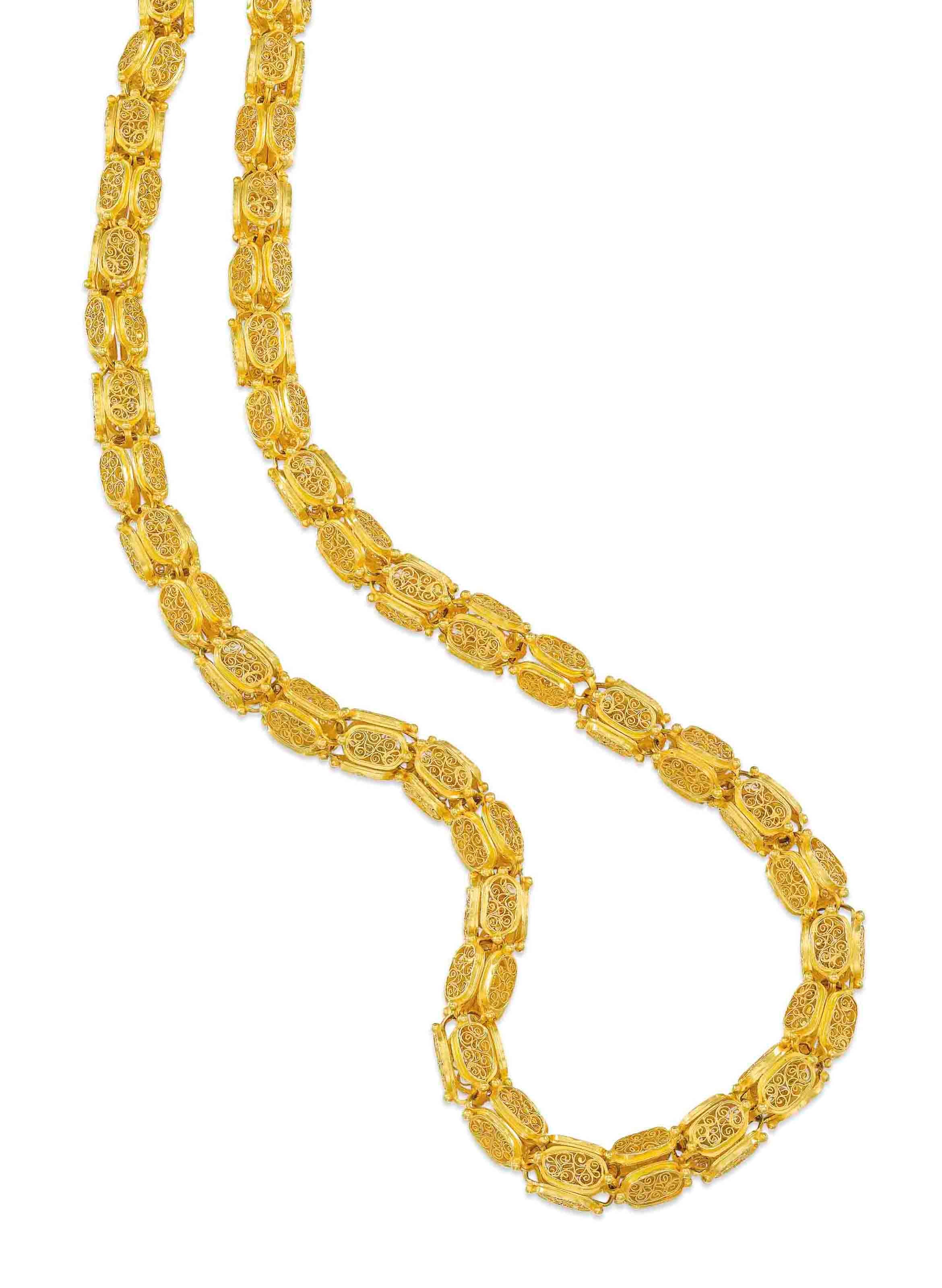 AN ANTIQUE GOLD LONGCHAIN