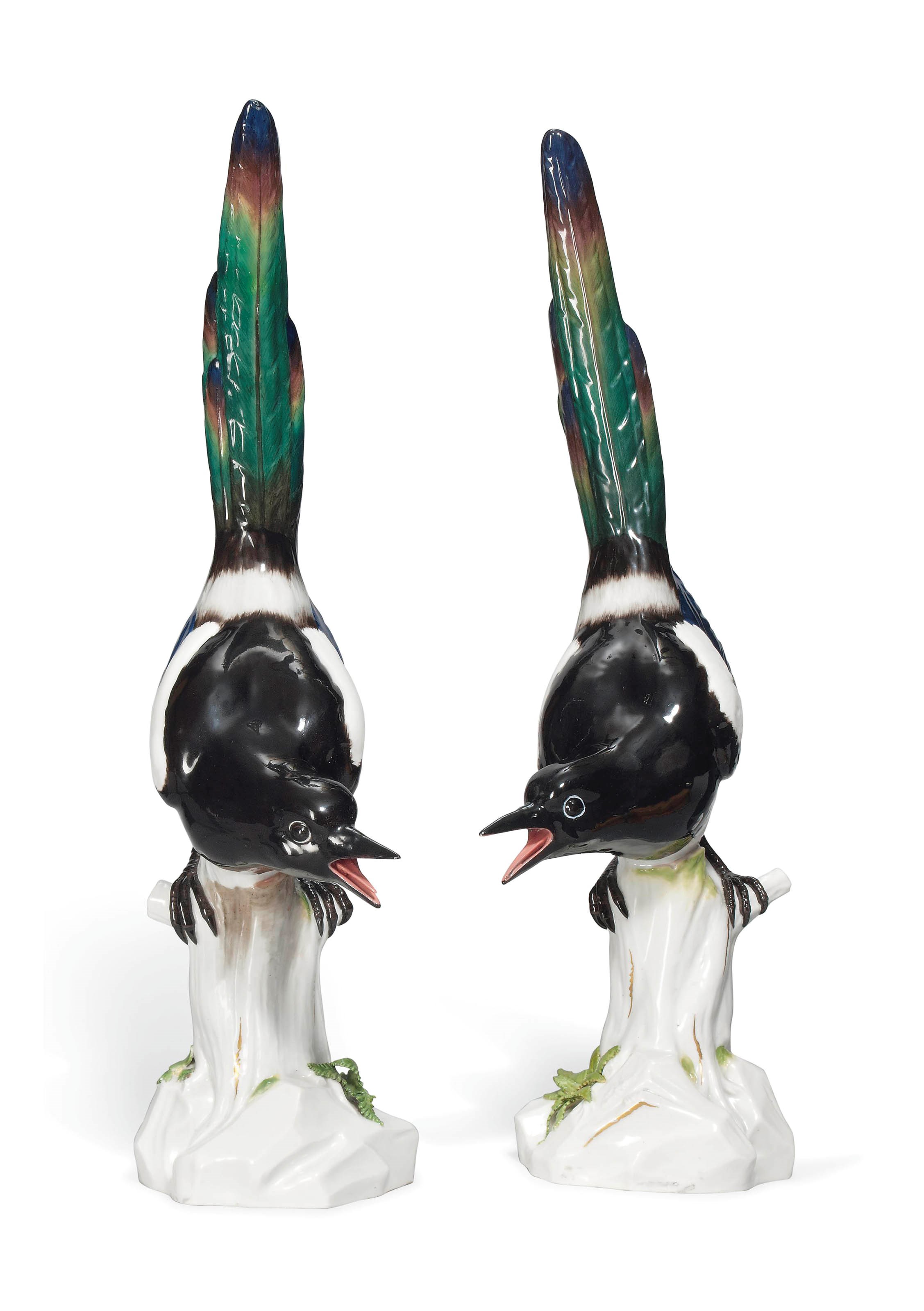 A PAIR OF MEISSEN MODELS OF MAGPIES