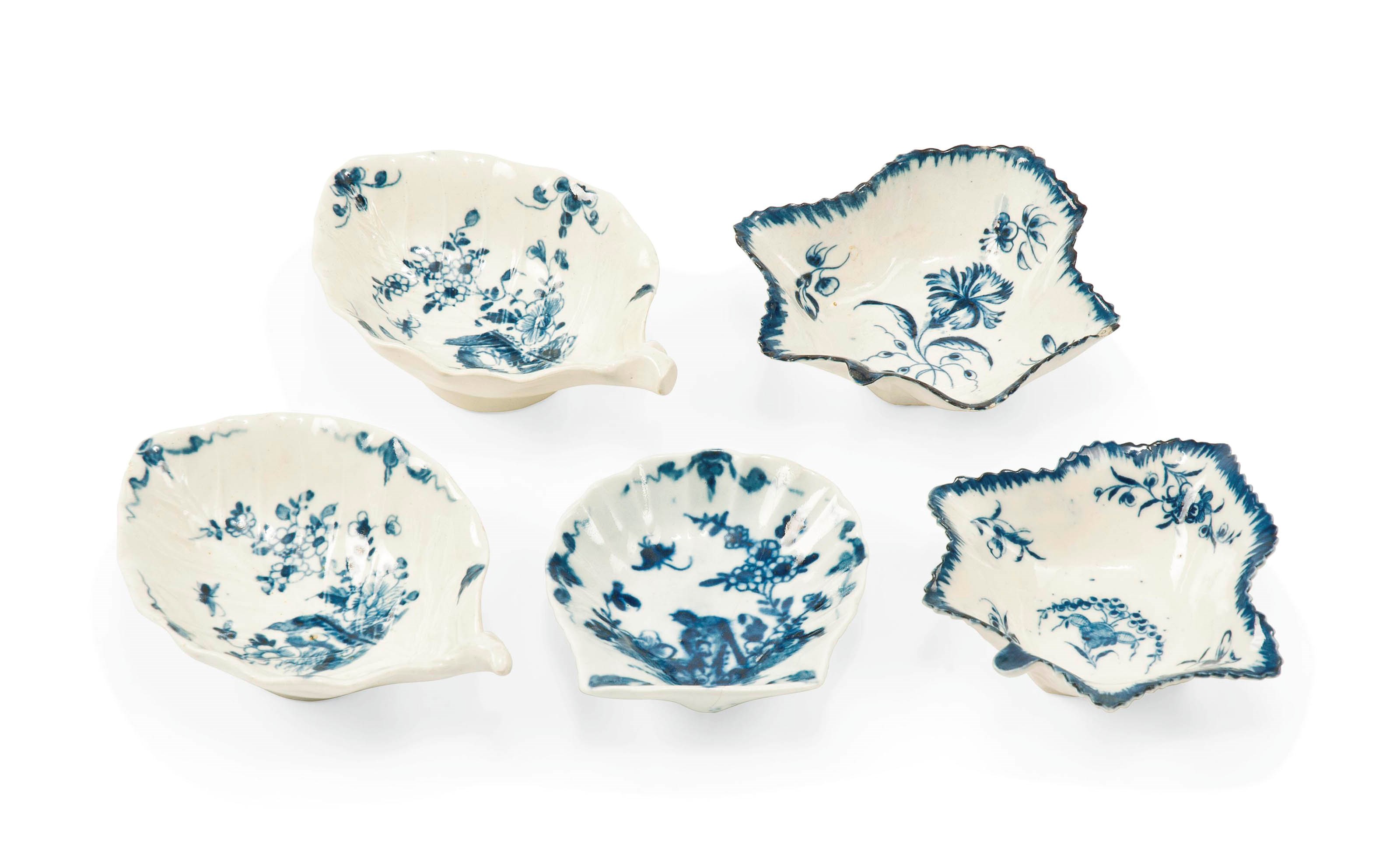 THREE WORCESTER BLUE AND WHITE PICKLE-DISHES