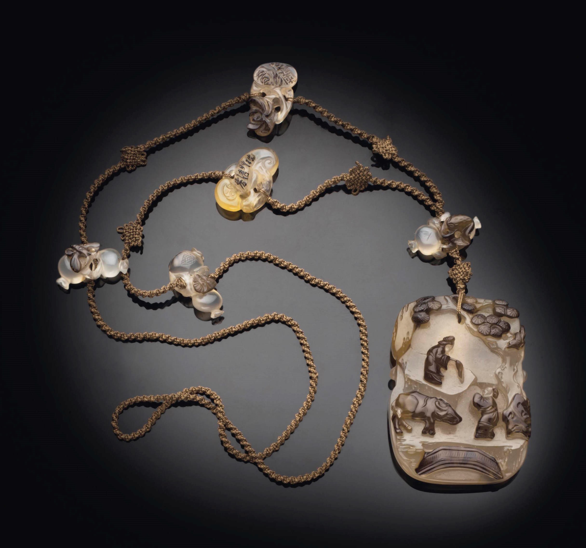 A SUZHOU AGATE PENDANT