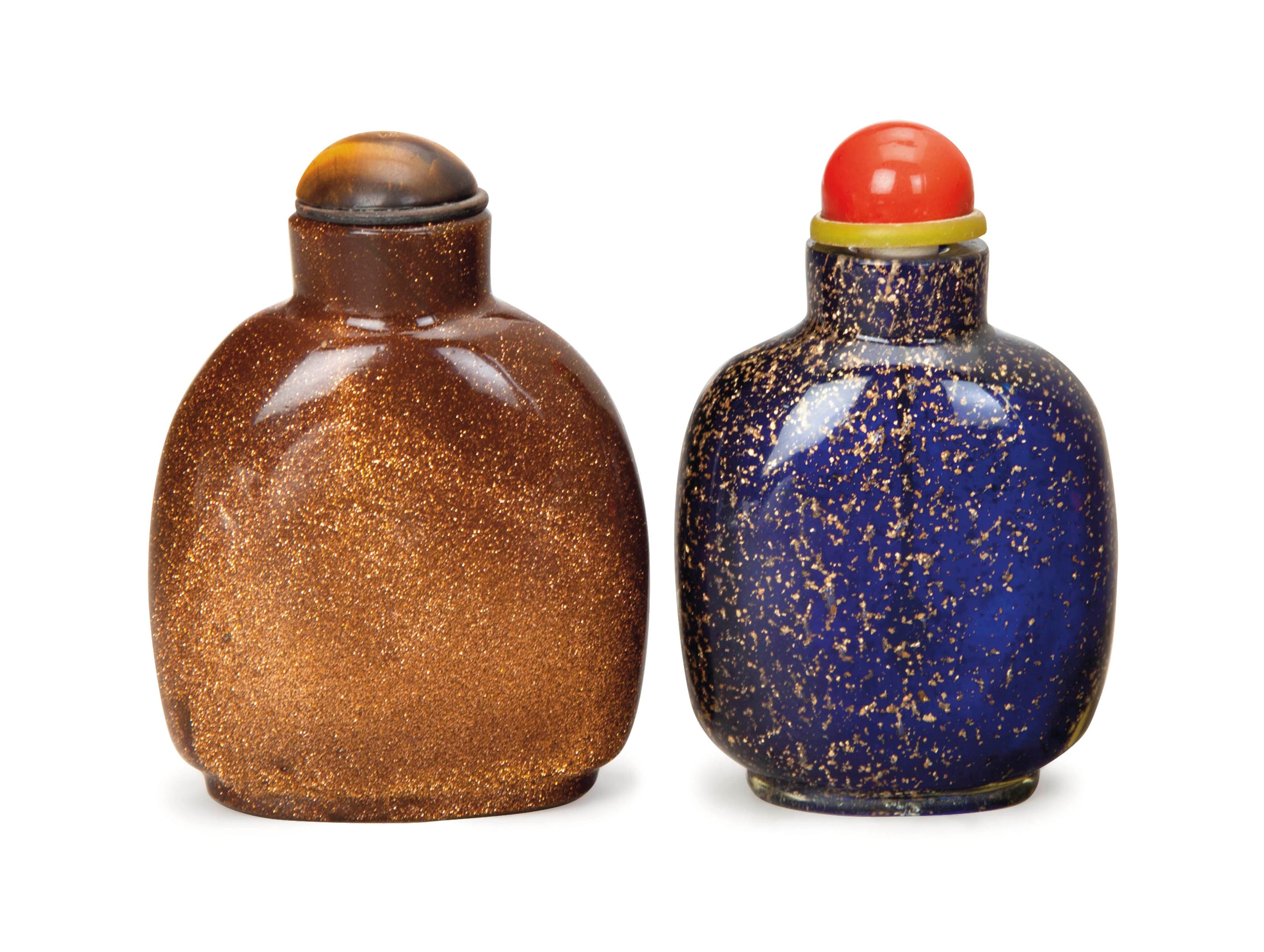 A CHINESE ADVENTURINE SPLASHED BLUE GLASS SNUFF BOTTLE, AND AN ADVENTURINE GLASS SNUFF BOTTLE,