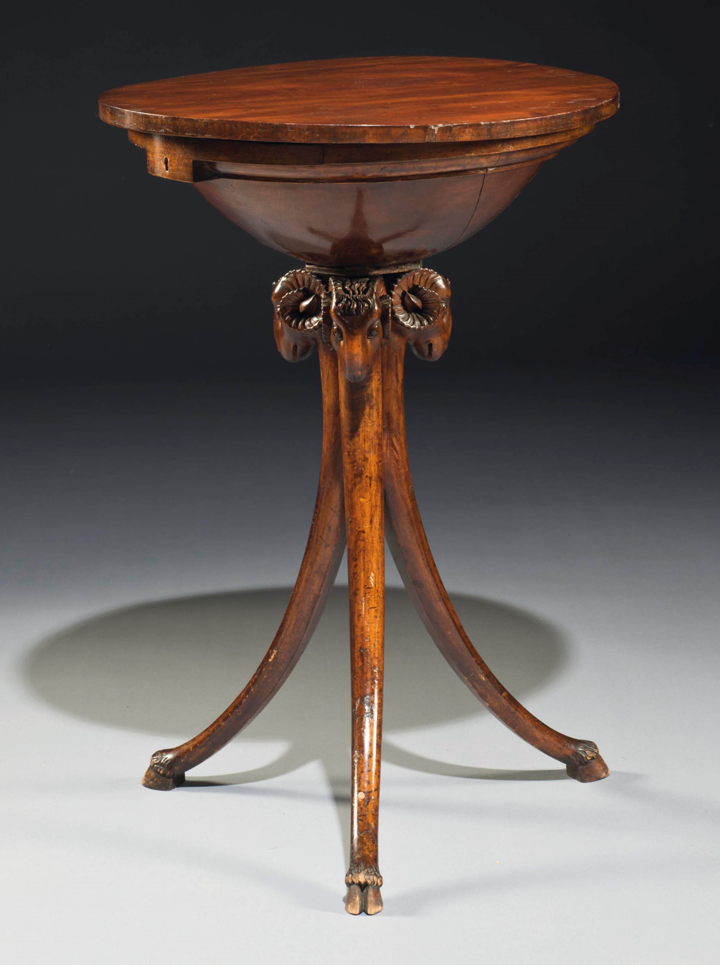 TABLE TRAVAILLEUSE D'EPOQUE BIEDERMEIER