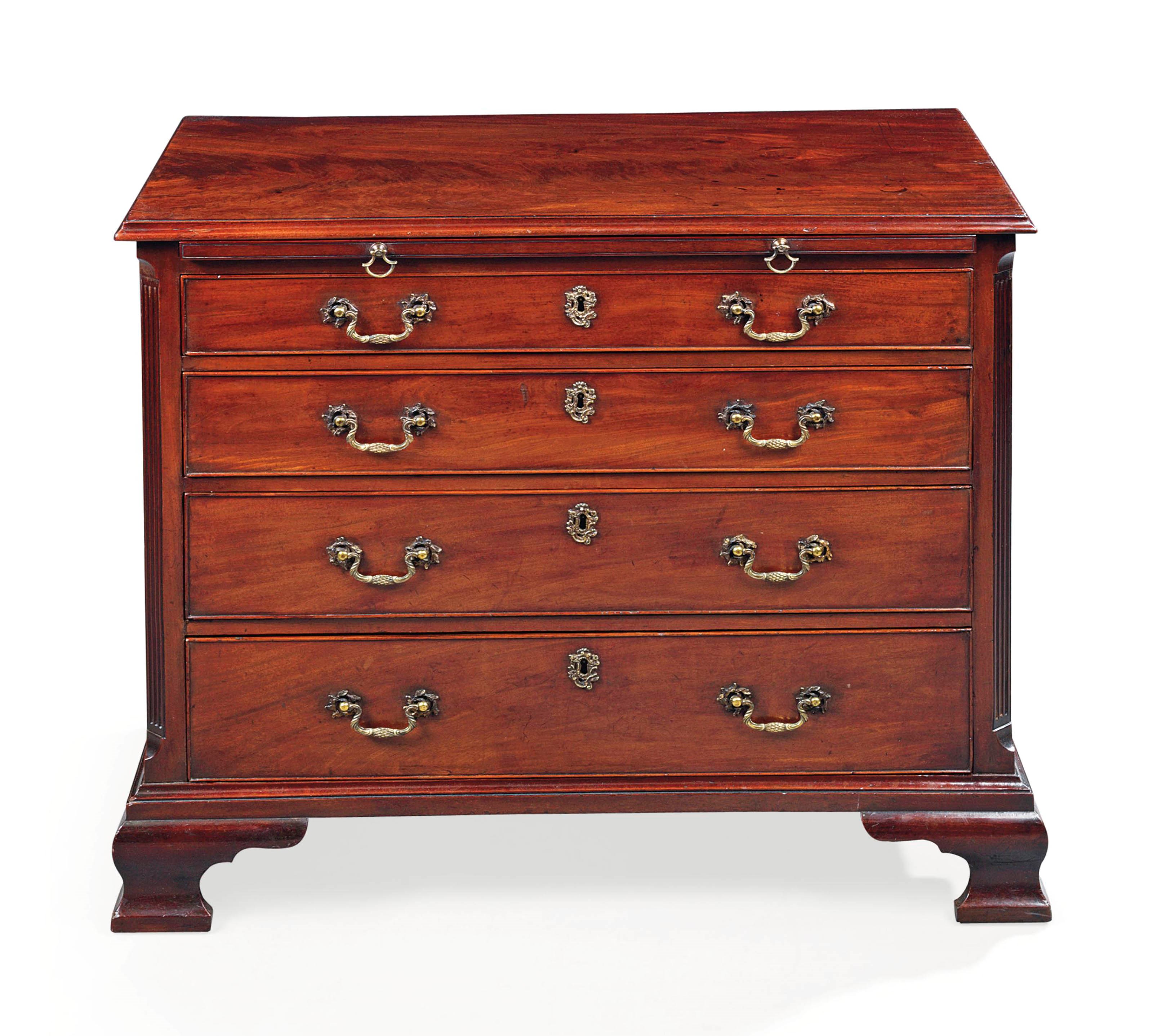 A GEORGE III MAHOGANY CHEST