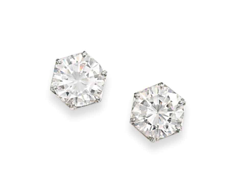 A PAIR OF DIAMOND EAR STUDS
