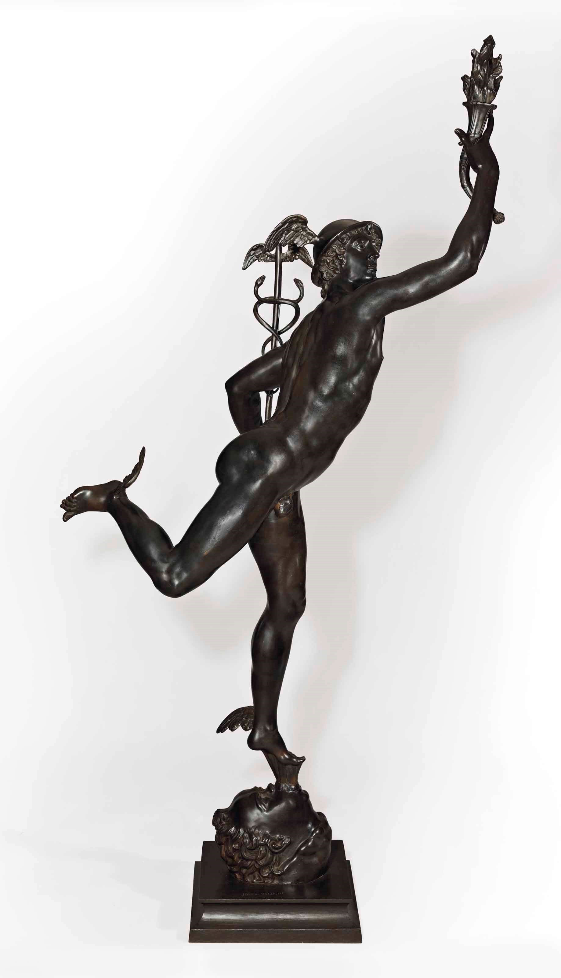 FIGURE EN BRONZE REPRESENTANT MERCURE