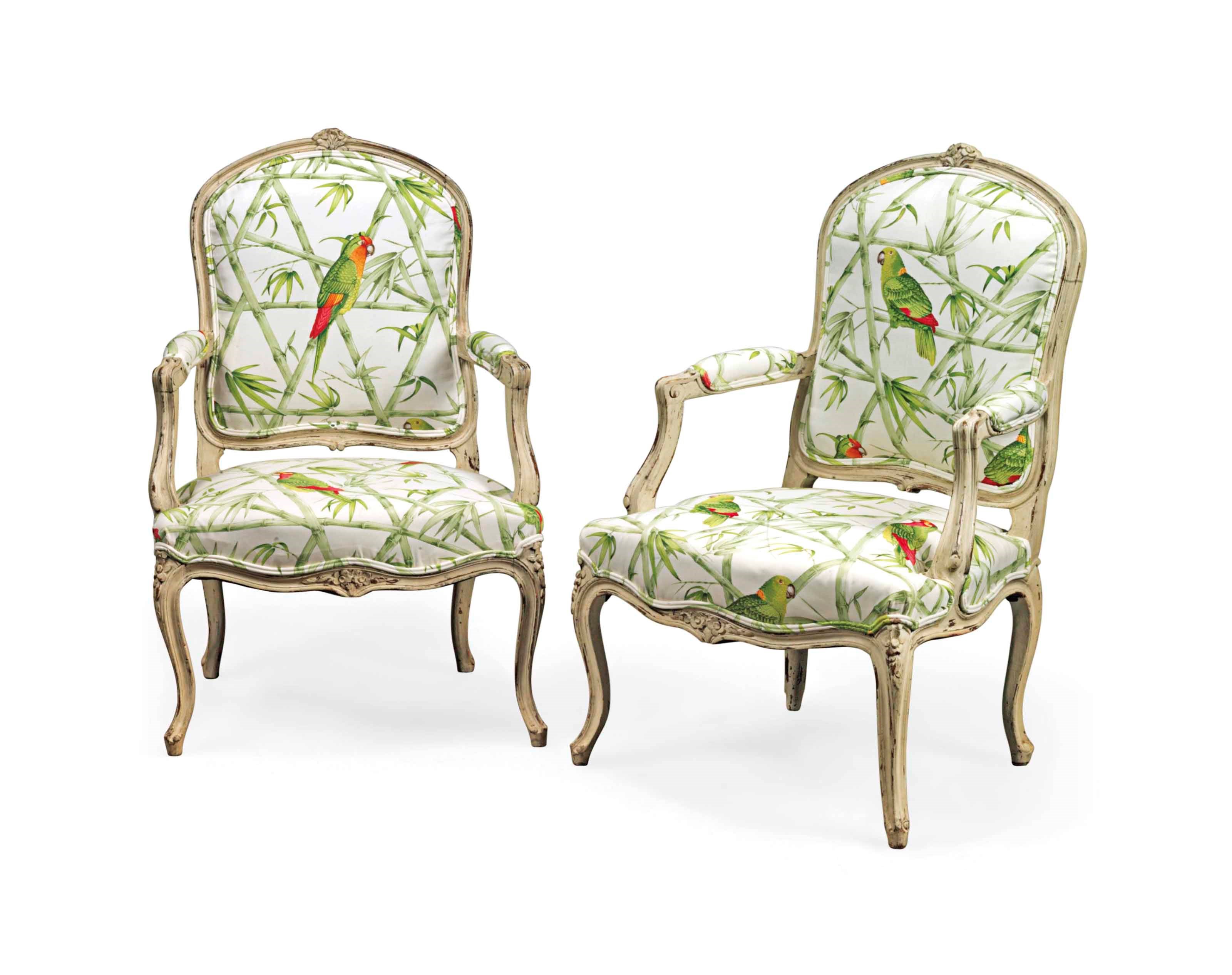 A PAIR OF GREY PAINTED FAUTEUILS
